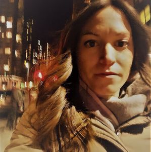 Meet your Posher, Lara